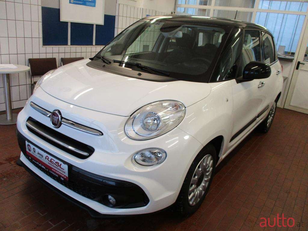 2019' Fiat 500L photo #1