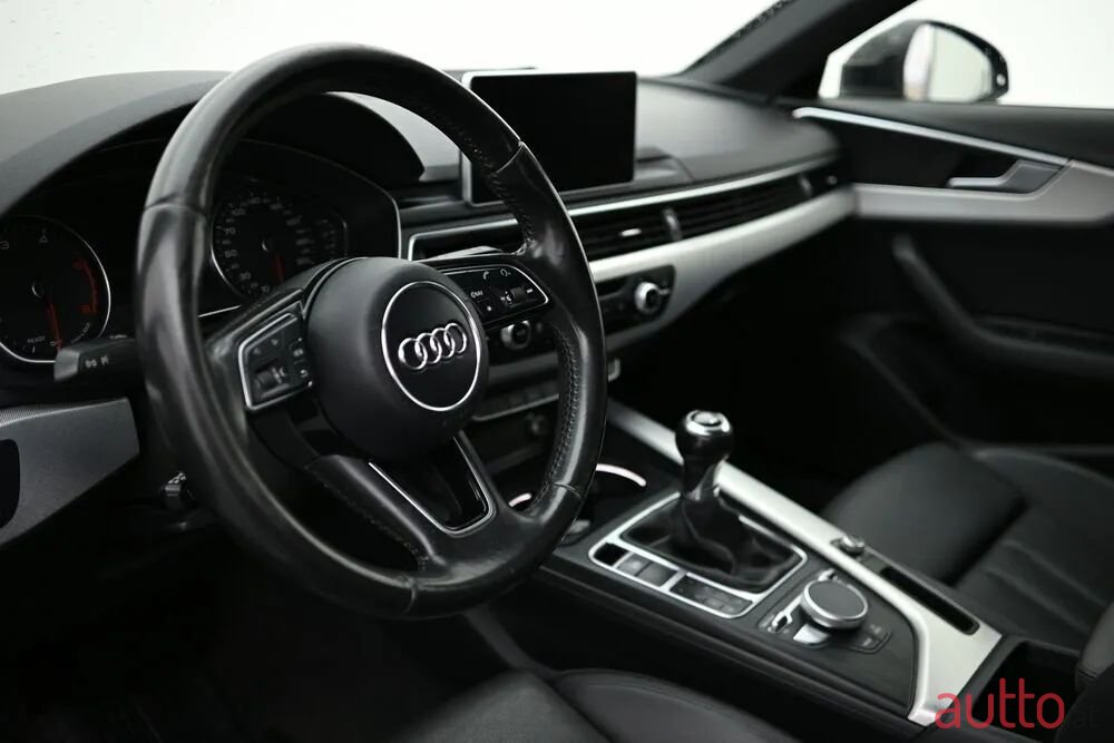 2016' Audi A4 photo #5