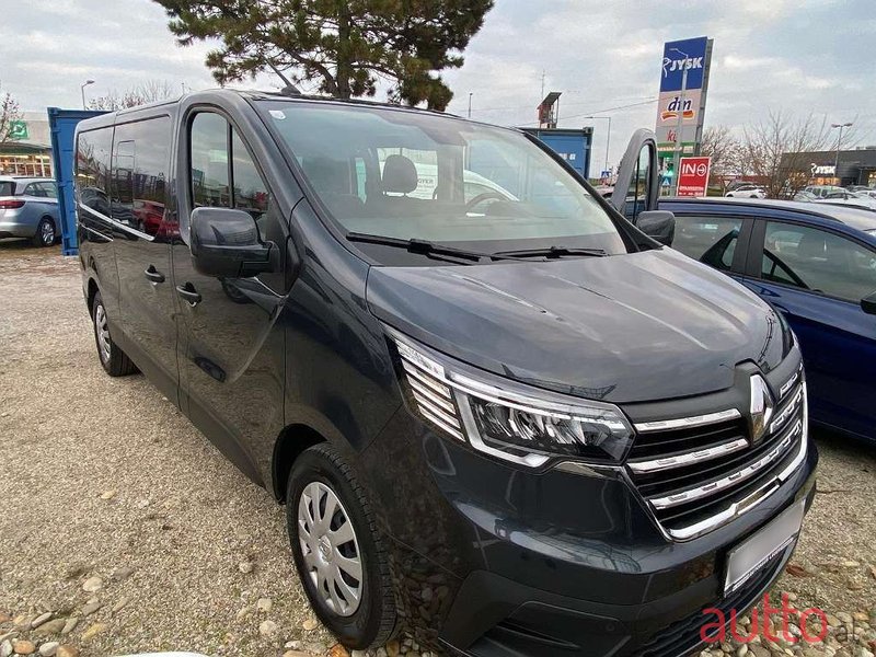 2023' Renault Trafic photo #1