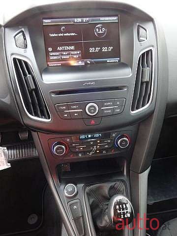 2016' Ford Focus photo #3