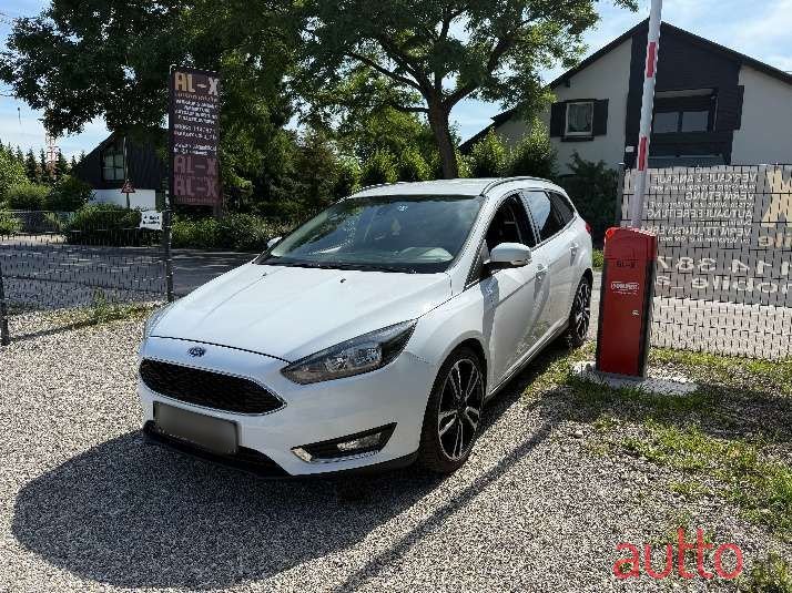 2016' Ford Focus photo #4