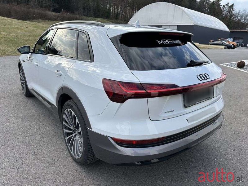 2020' Audi e-tron photo #6