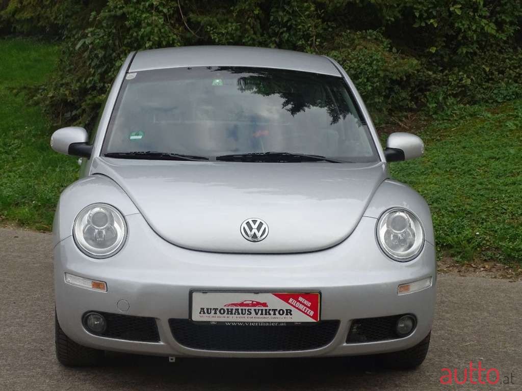 2006' Volkswagen Beetle photo #2