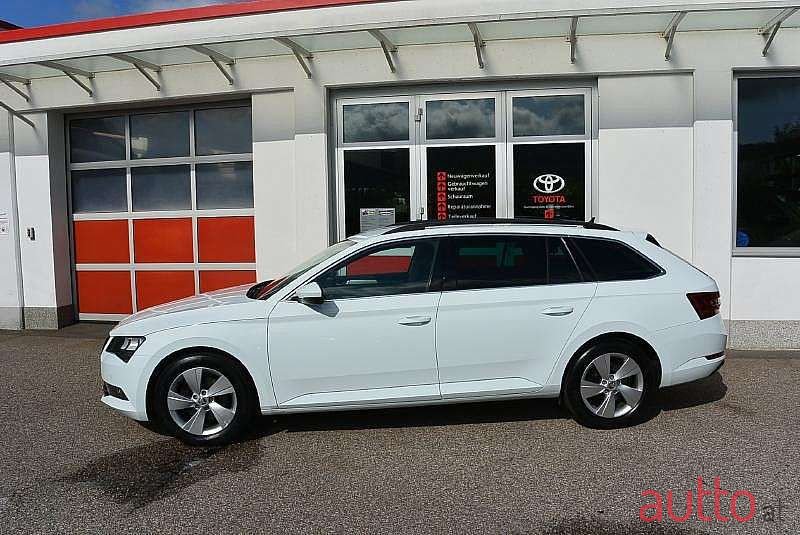 2017' Skoda Superb photo #2