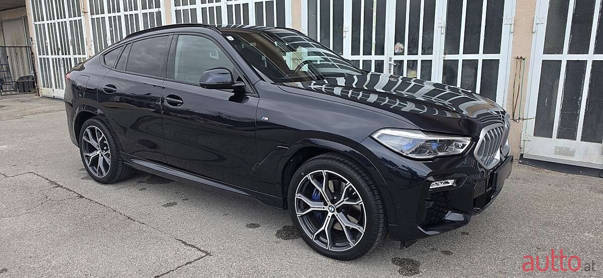 2021' BMW X6 photo #6