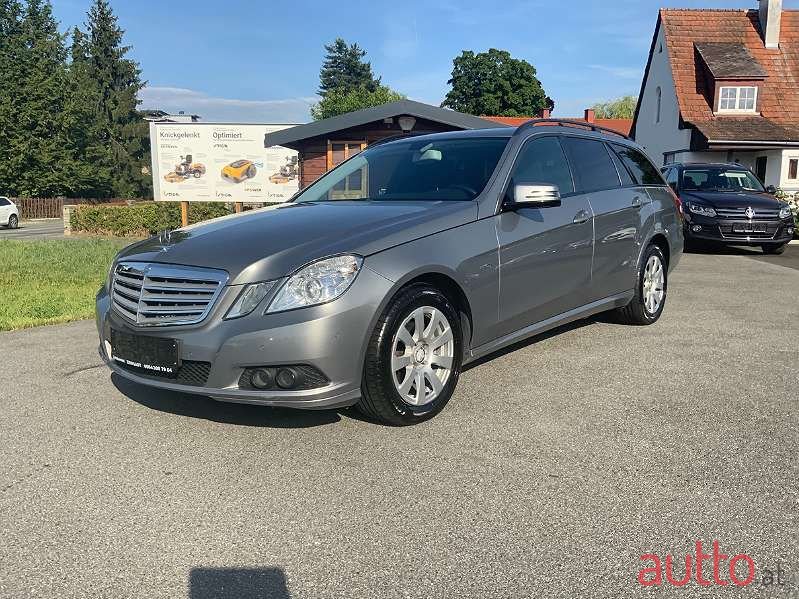 2010' Mercedes-Benz E-Klasse photo #1