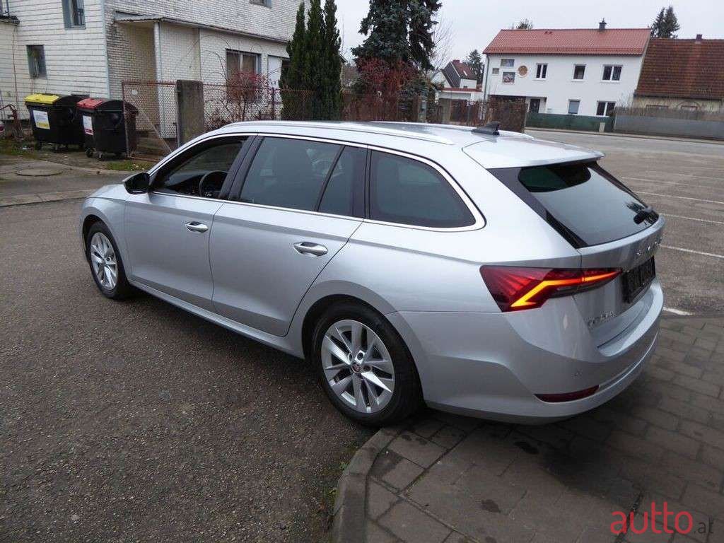 2022' Skoda Octavia photo #3