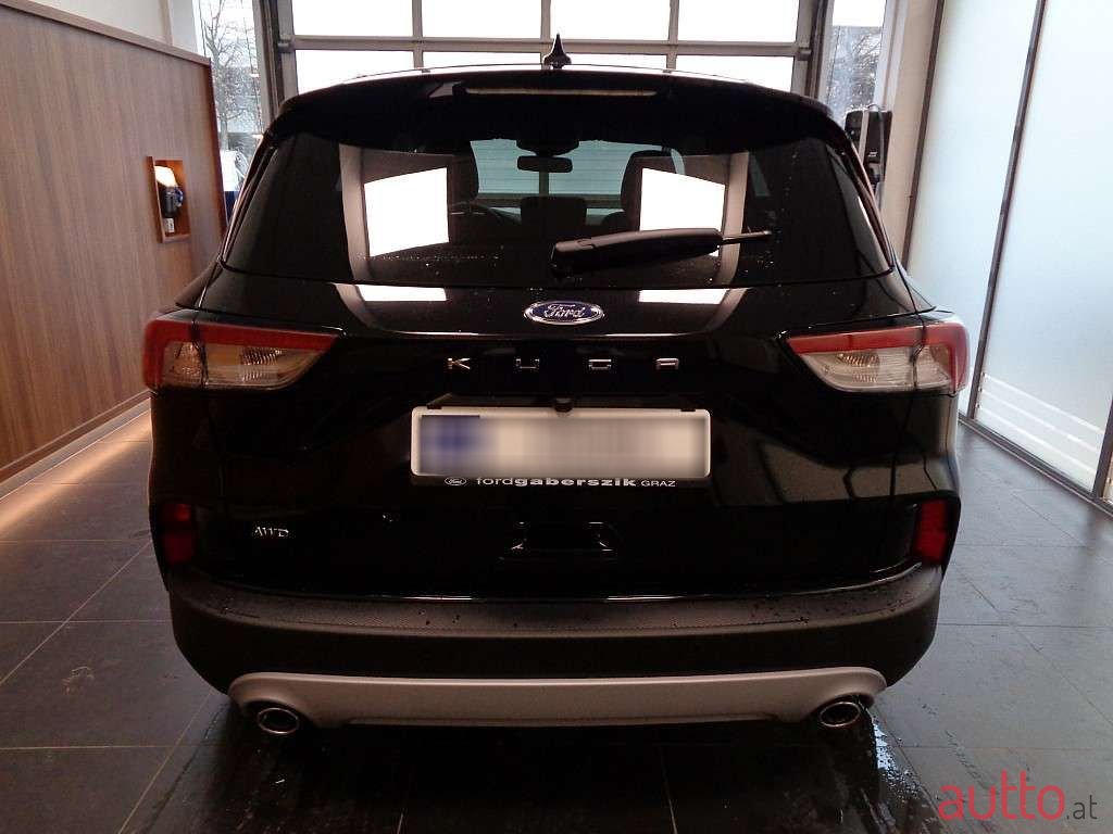 2022' Ford Kuga photo #3