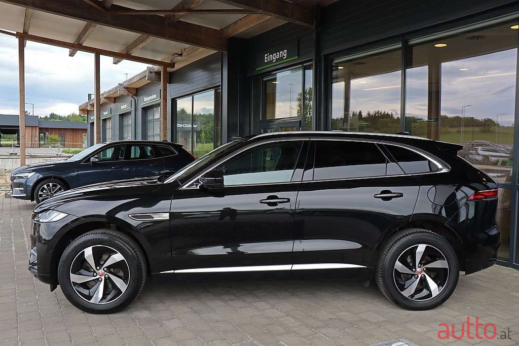 2022' Jaguar F-Pace photo #2