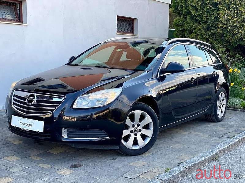 2009' Opel Insignia photo #4