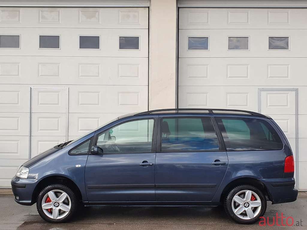 2004' SEAT Alhambra photo #6