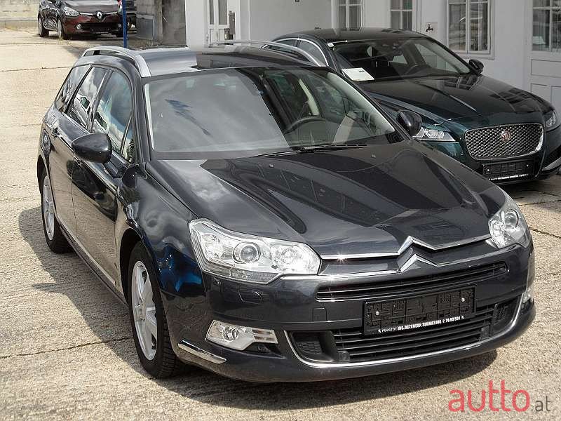 2010' Citroen C5 photo #2