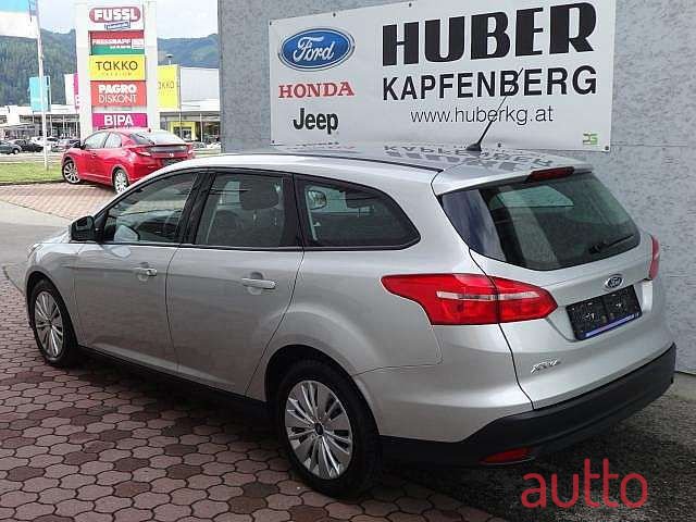 2016' Ford Focus photo #5