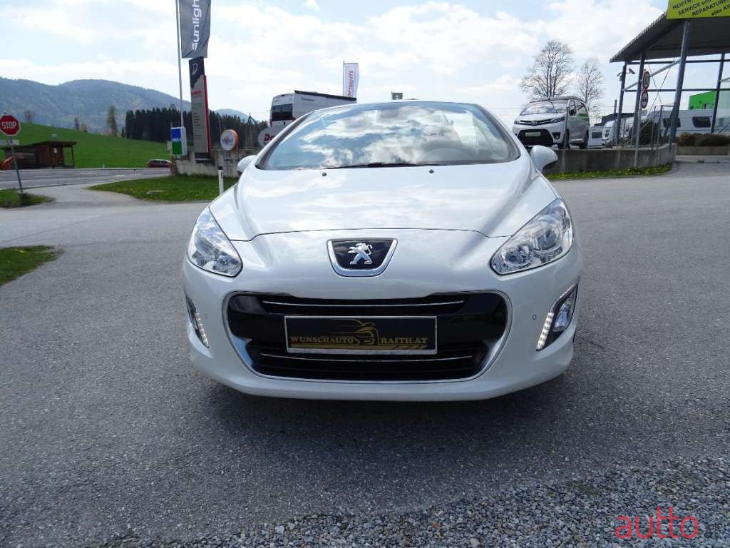 2011' Peugeot 308 photo #3