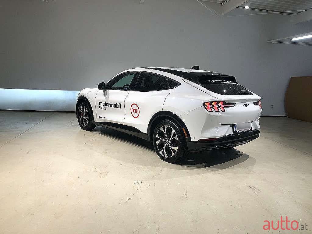 2023' Ford Mustang Mach-E photo #3