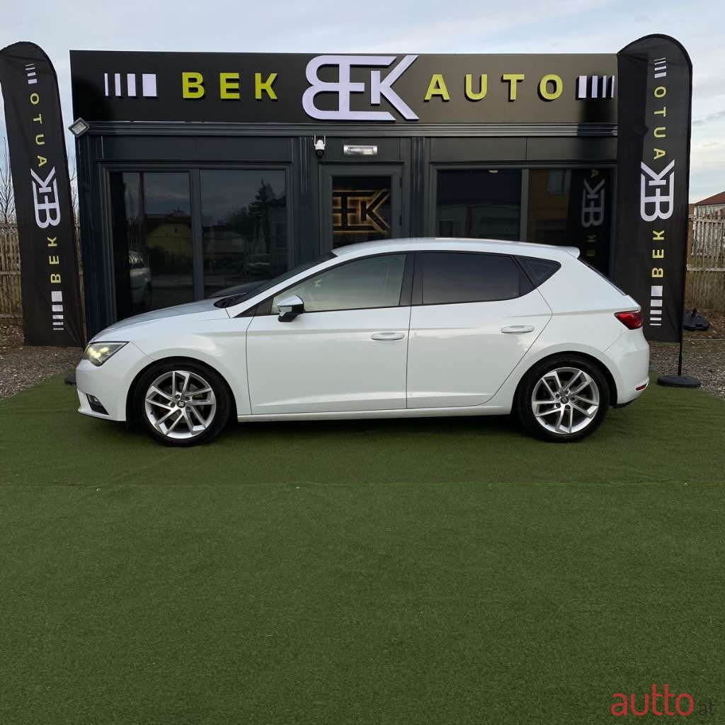 2013' SEAT Leon photo #3