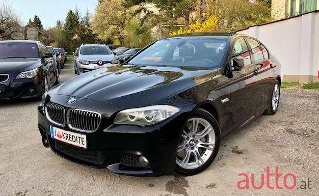 2012' BMW 5Er-Reihe photo #2