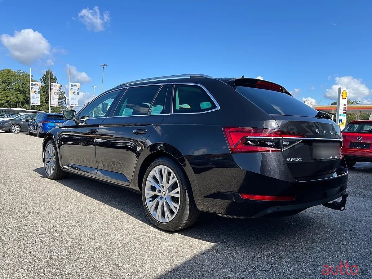 2023' Skoda Superb photo #5