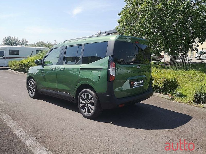 2024' Ford Tourneo photo #5