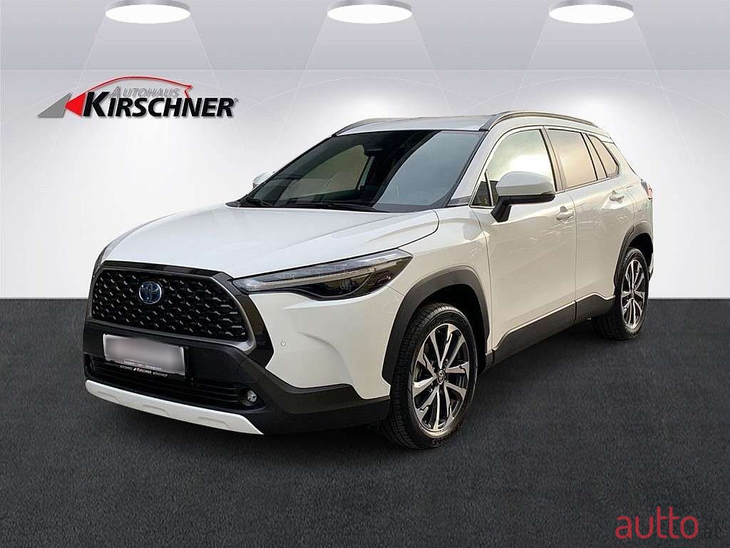 2024' Toyota Corolla Cross photo #1