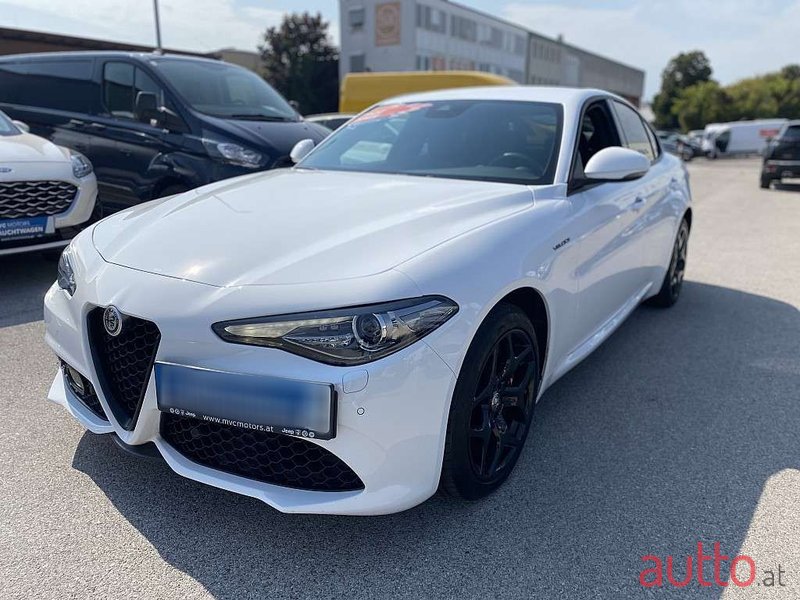 2021' Alfa Romeo Giulia photo #1