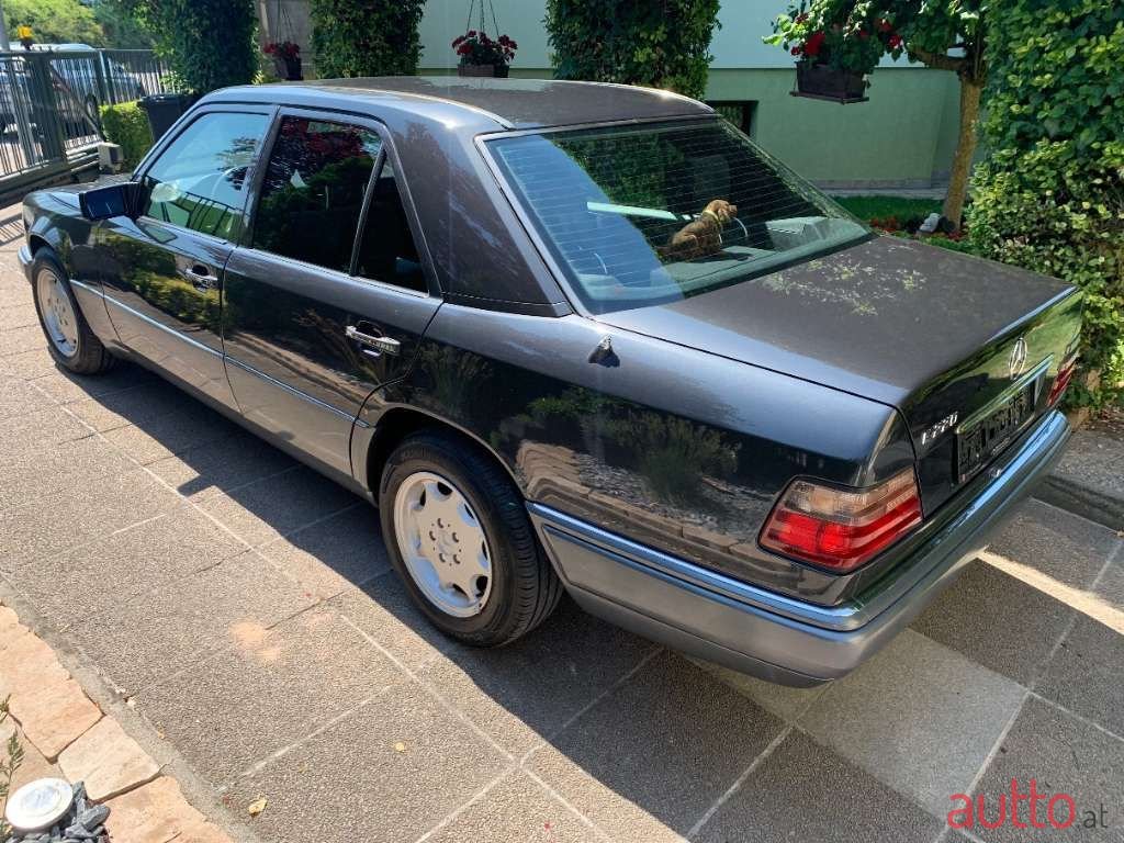 1994' Mercedes-Benz E-Klasse photo #3