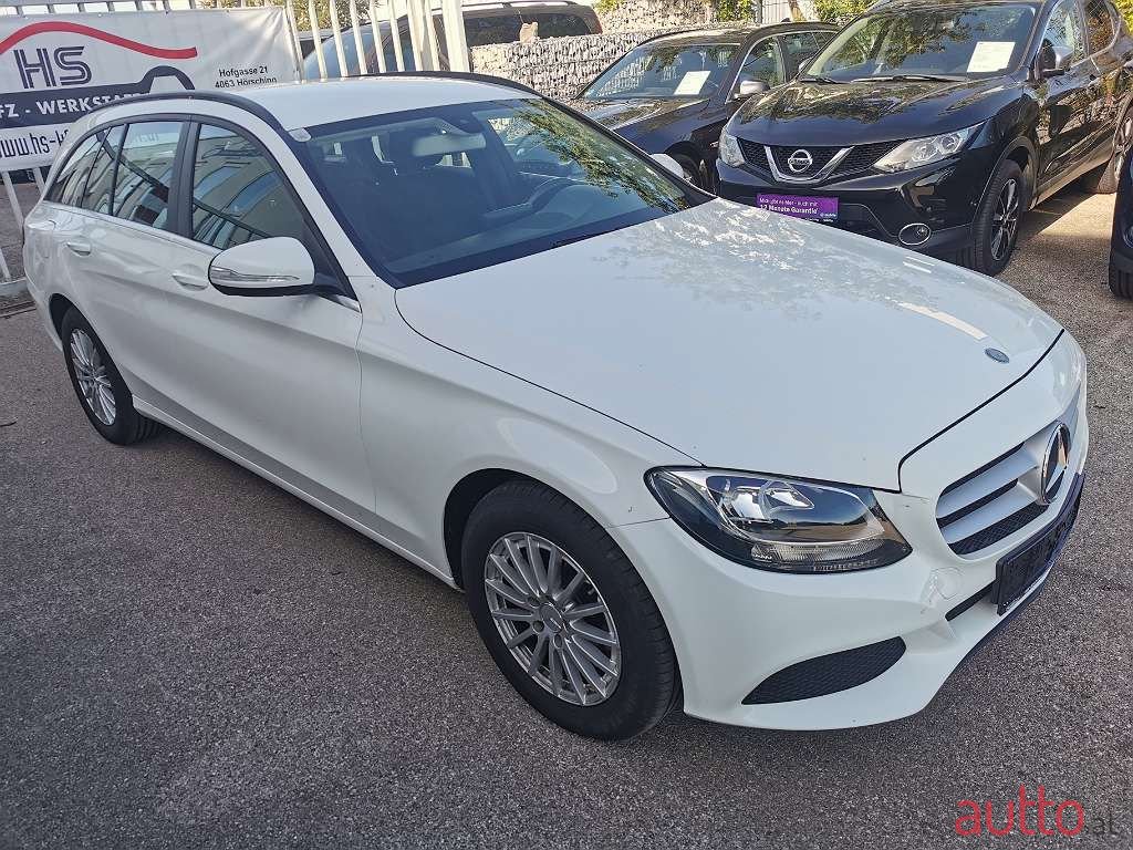 2015' Mercedes-Benz C-Klasse photo #2