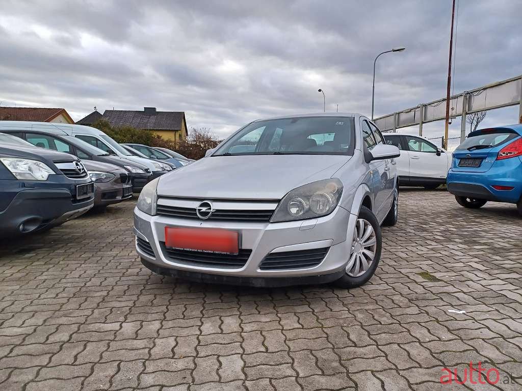2004' Opel Astra photo #5
