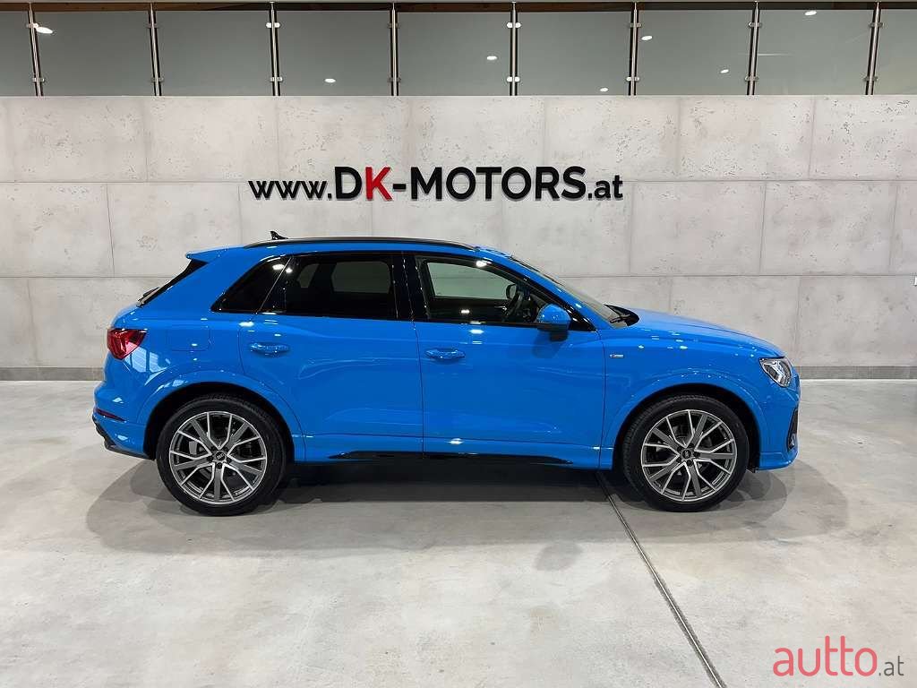 2021' Audi Q3 photo #1