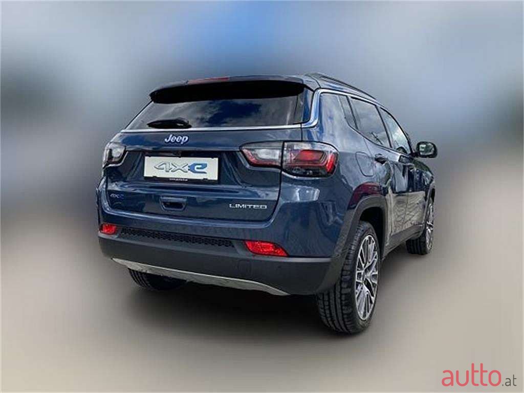 2022' Jeep Compass photo #2