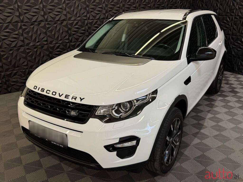 2017' Land Rover Discovery Sport photo #4