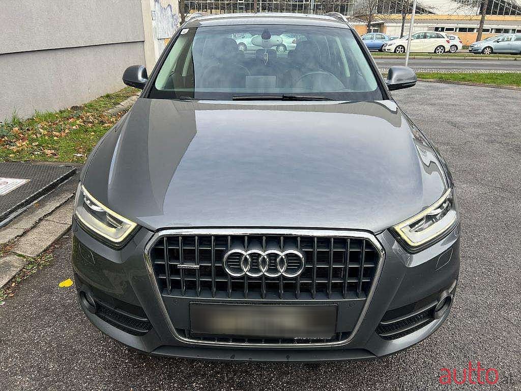 2012' Audi Q3 photo #5