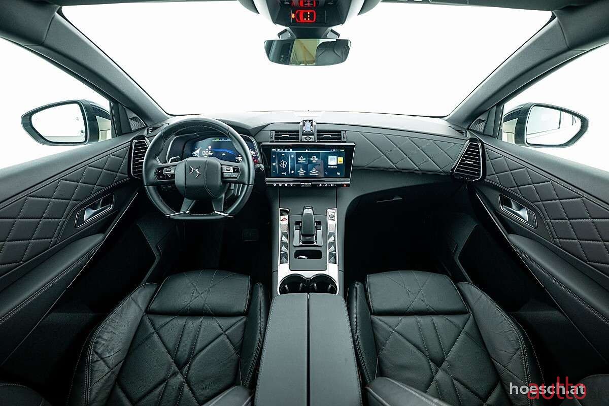 2024' DS Automobiles DS 7 Crossback photo #5