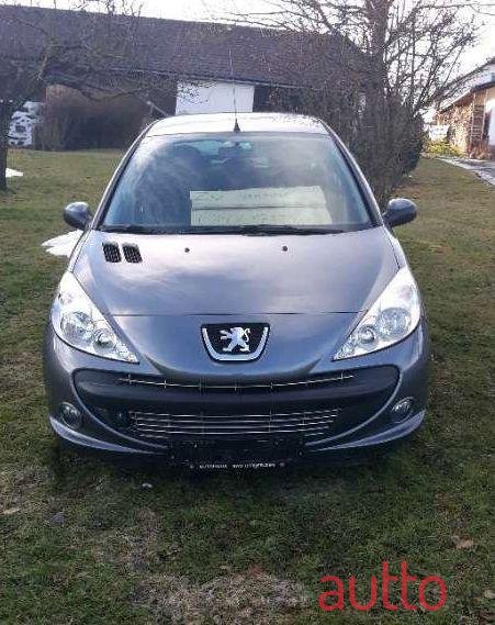 2009' Peugeot 206 photo #2