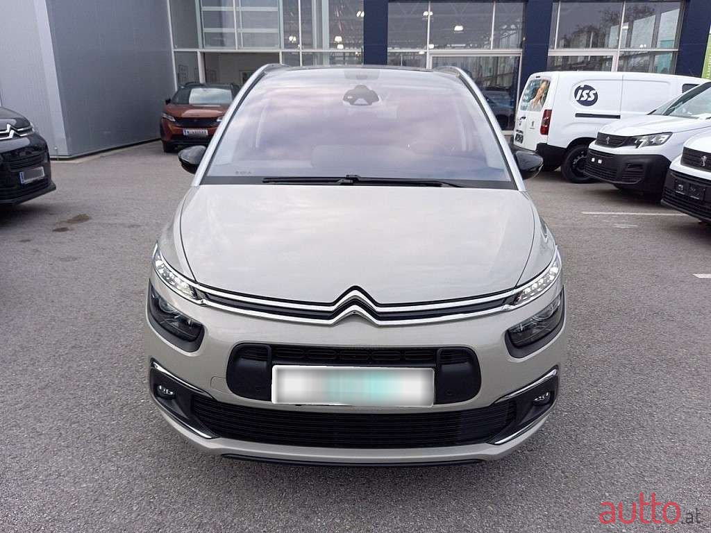 2022' Citroen C4 photo #2