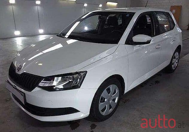 2015' Skoda Fabia photo #1