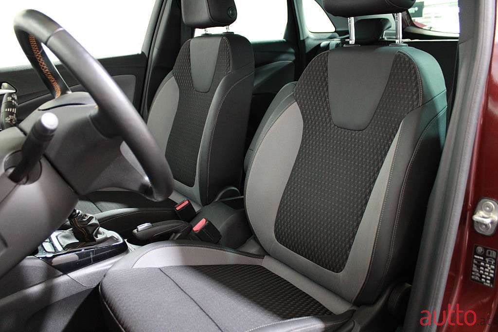 2019' Opel Crossland photo #6
