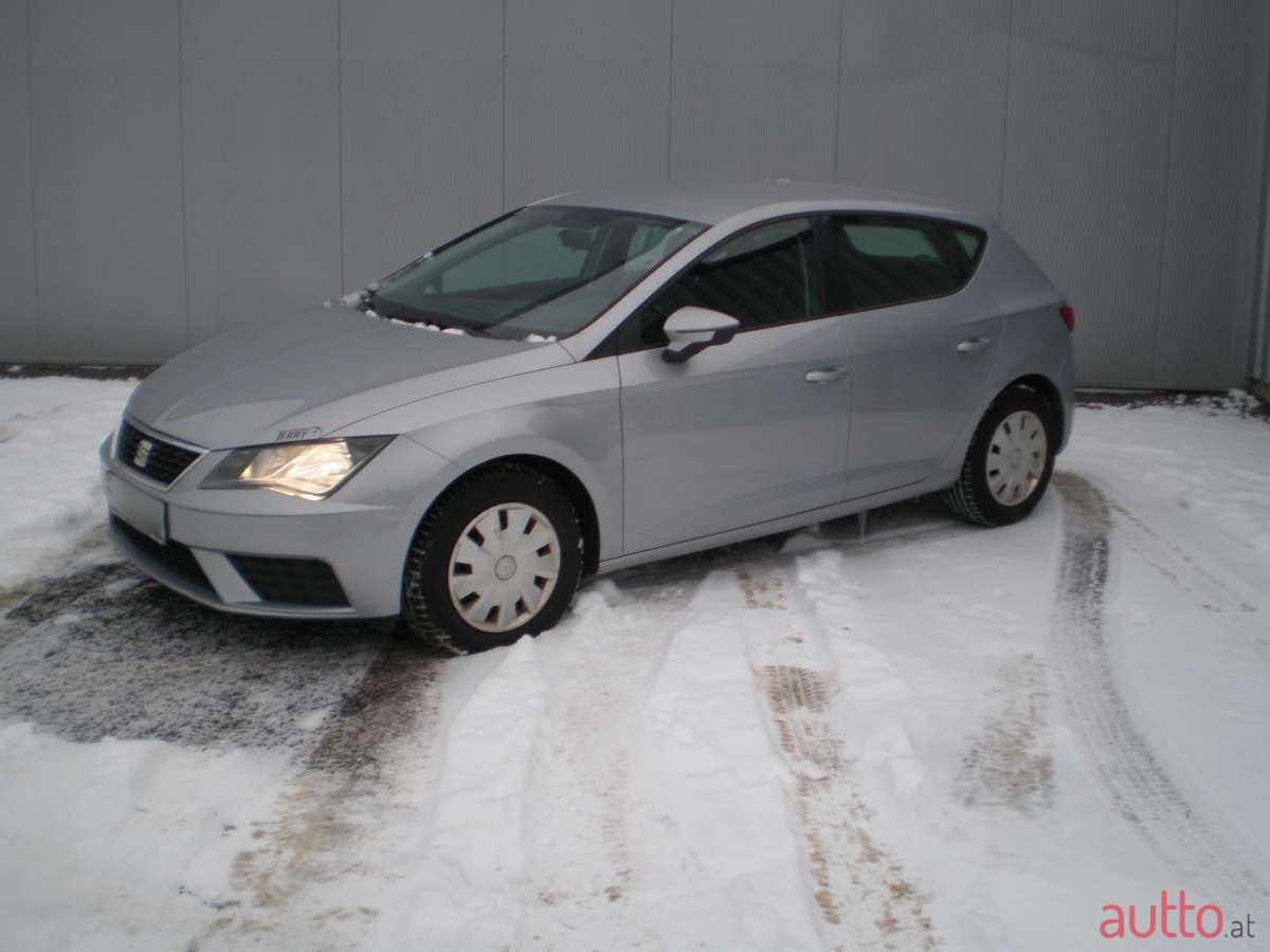 2019' SEAT Leon photo #2