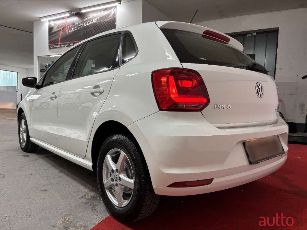 2017' Volkswagen Polo photo #4