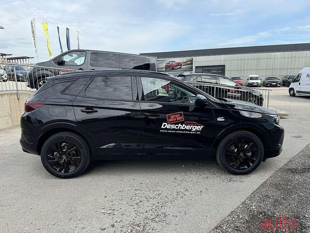 2024' Opel Grandland photo #3