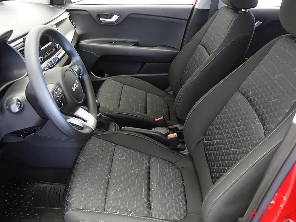 2023' Kia Rio photo #5