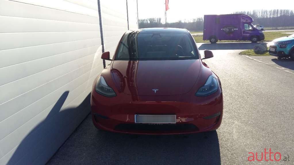 2022' Tesla Model Y photo #2