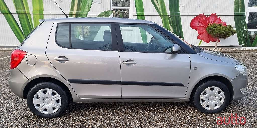 2010' Skoda Fabia photo #6
