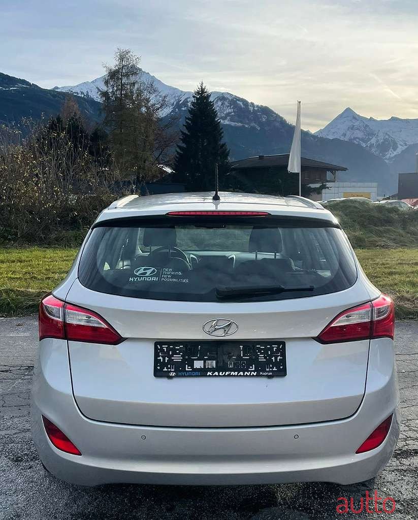 2013' Hyundai i30 photo #6