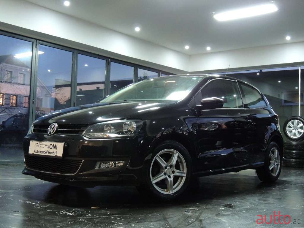2010' Volkswagen Polo photo #1
