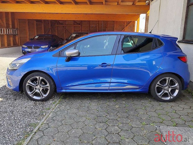 2015' Renault Clio photo #5