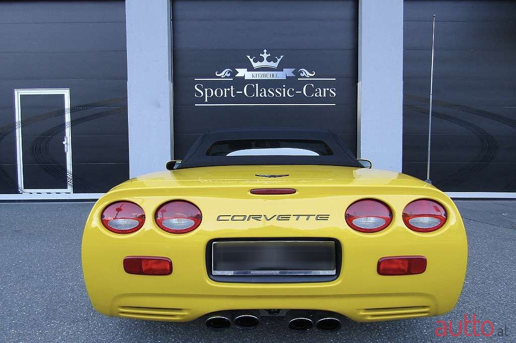 2002' Chevrolet Corvette photo #3