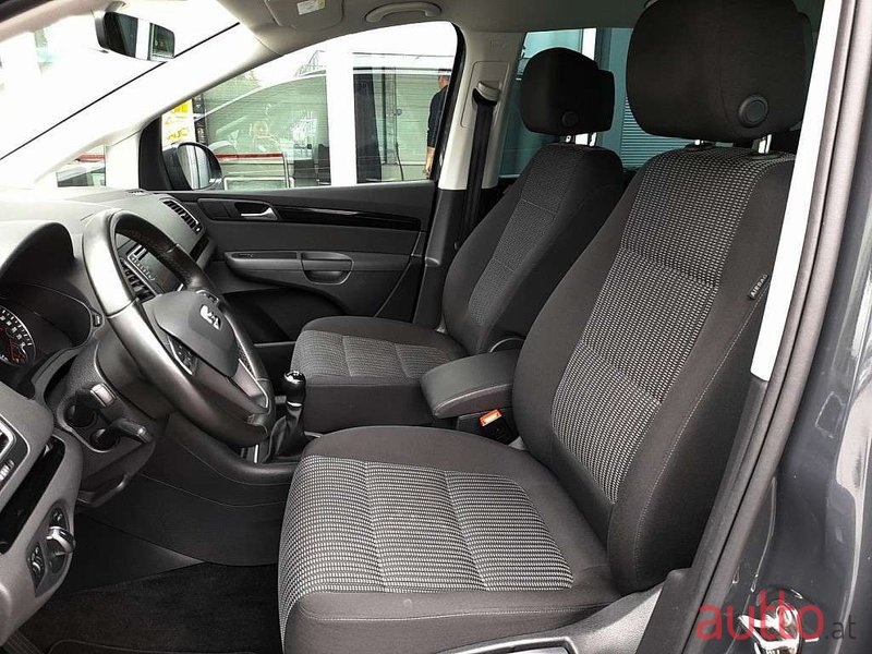 2019' SEAT Alhambra photo #5