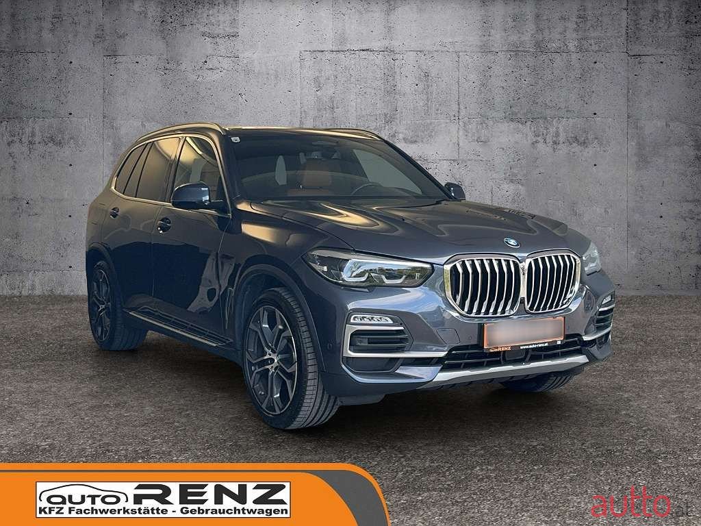 2021' BMW X5 photo #3
