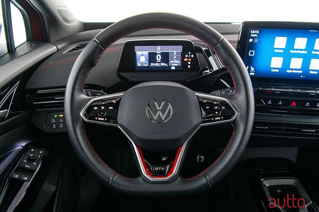2022' Volkswagen ID.5 photo #5